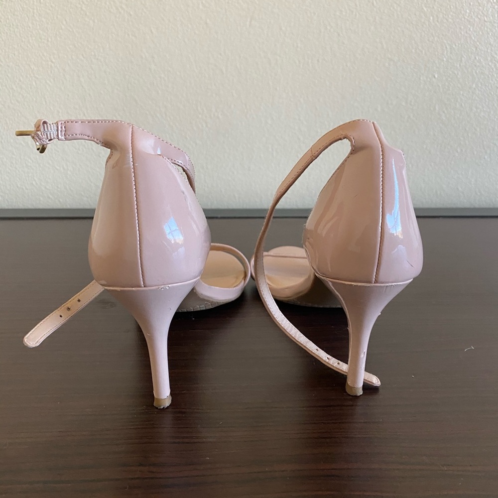 Pumps - Picture 3 of 4
